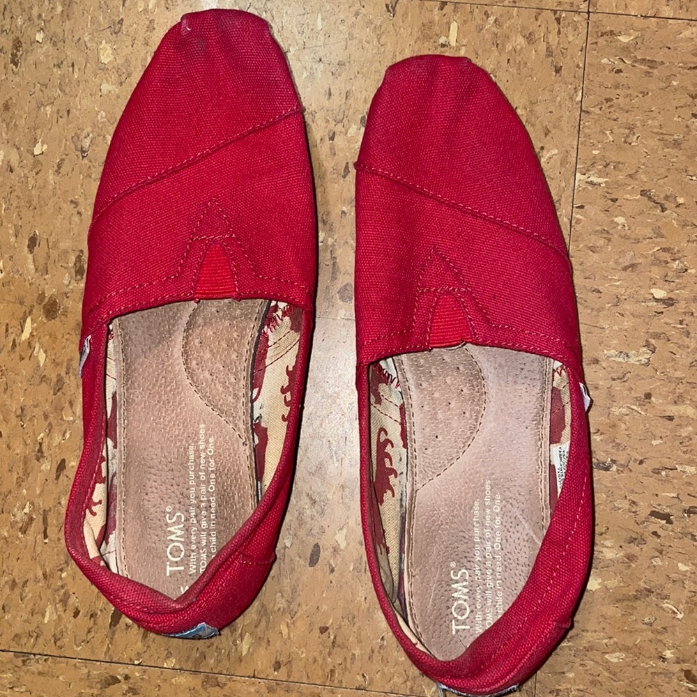 TOMS